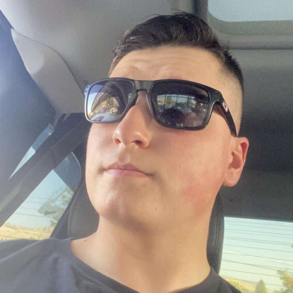 Meet your Posher, Wyatt